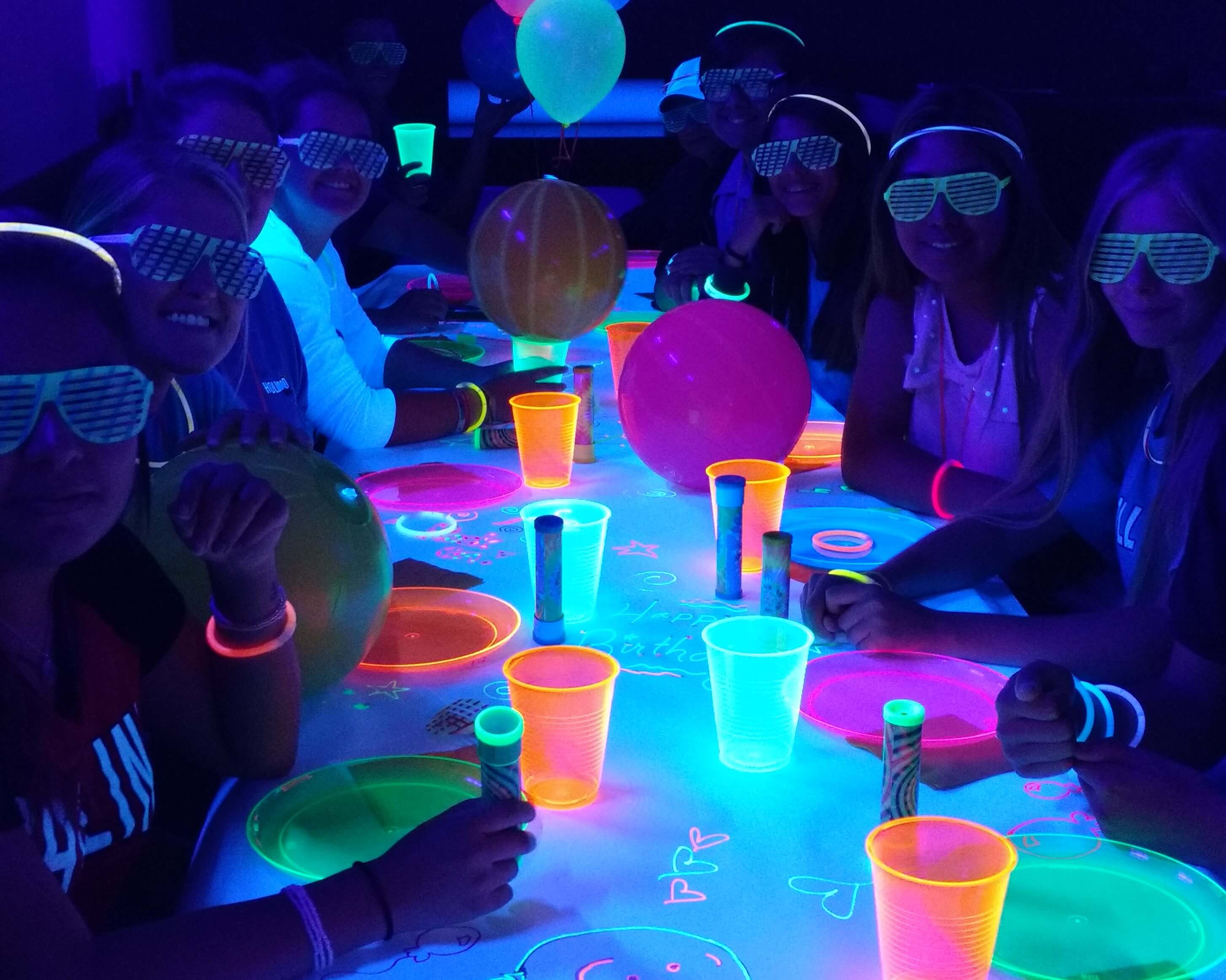 Slider — Glow Party